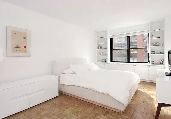 3rd image of 301 E 64th St APT 6C