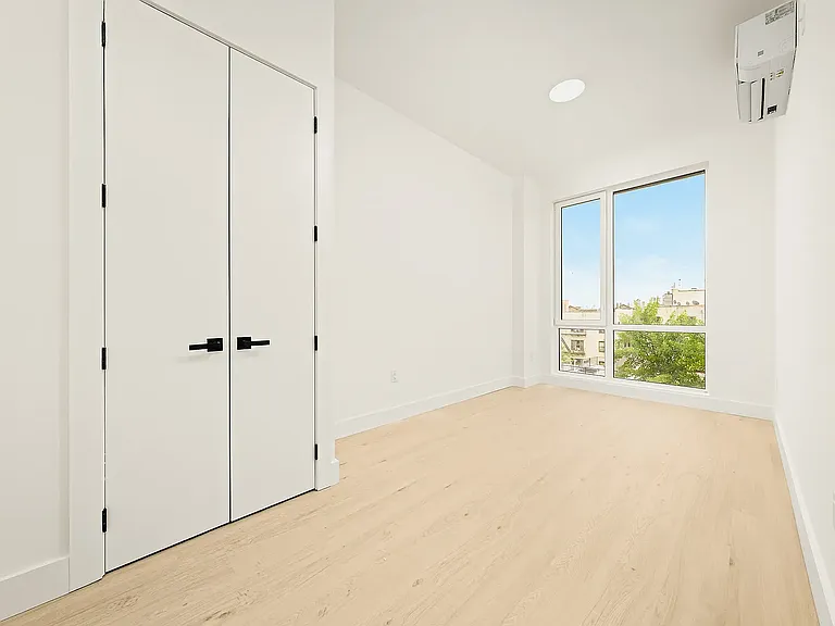 733 Lincoln Pl #4506 — Photo 4