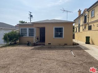 951 Embury St, Pacific Palisades, CA 90272