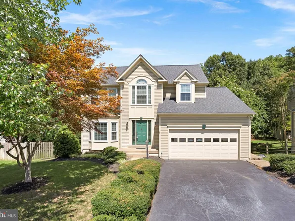 16041 Kings Mountain Rd, Woodbridge, VA 22191