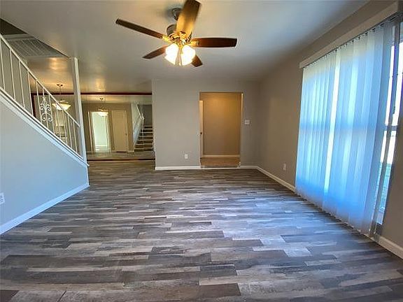 4th image of 58 E Mountain Creek Ct