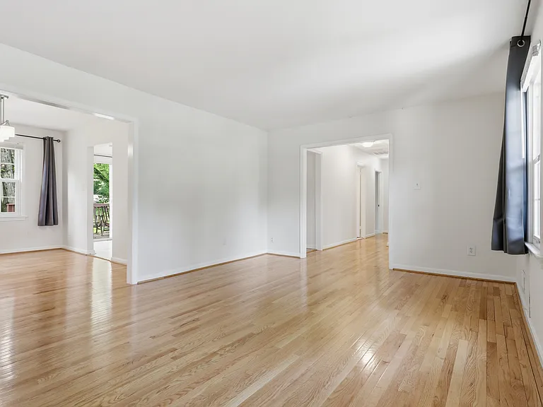 8747 Arley Dr — Photo 9