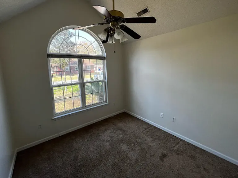 667 Ponderosa Dr — Photo 6