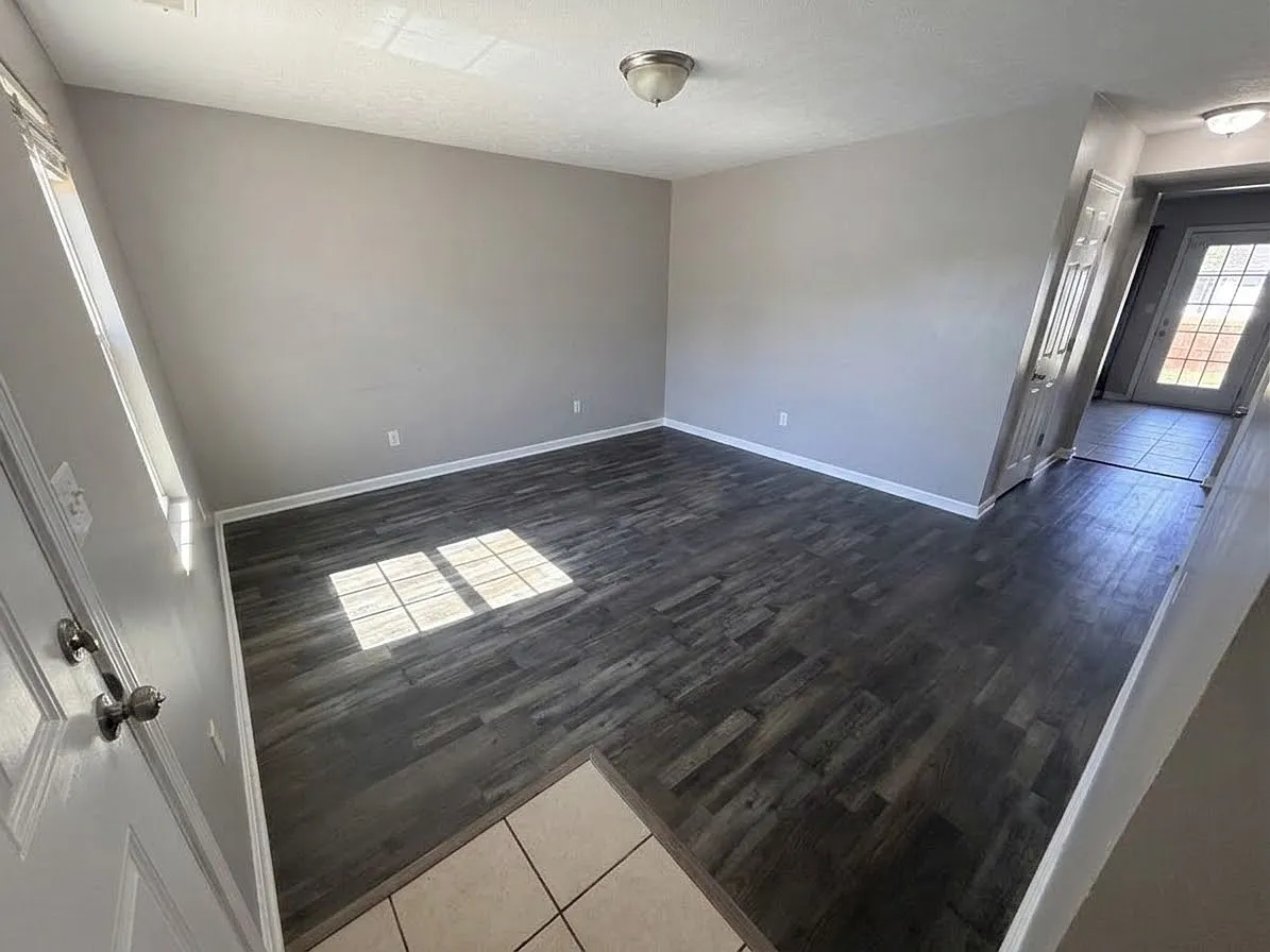 445 West Vine Street #3 - 1 — Photo 3