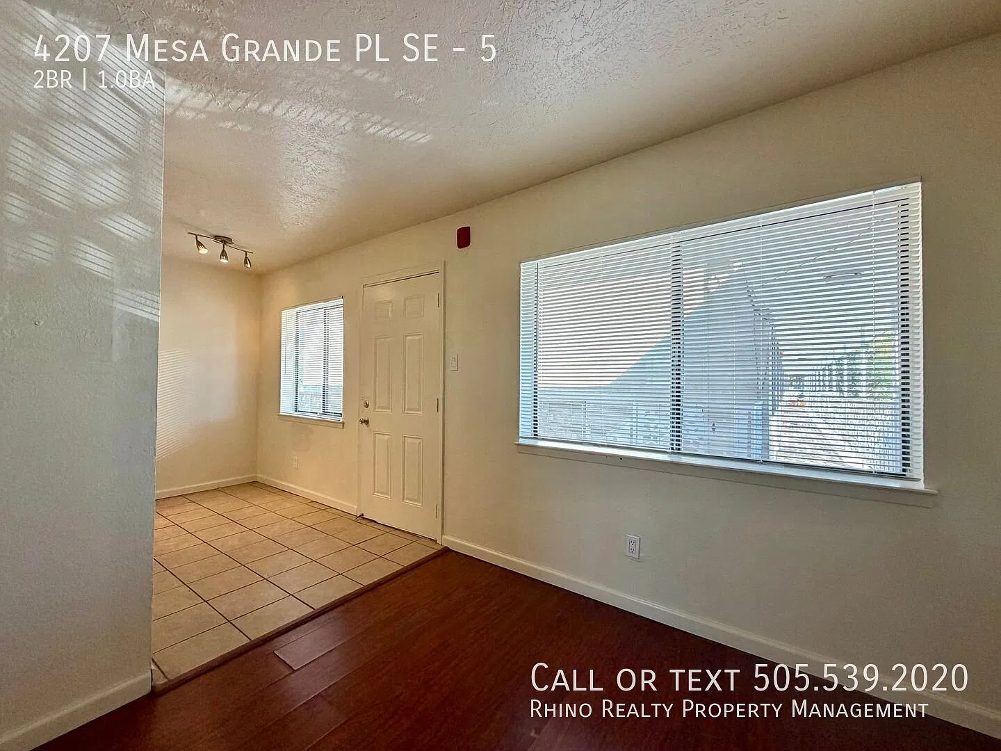 Cozy 2 Bedroom, 1 Bath In The SE! — Photo 2