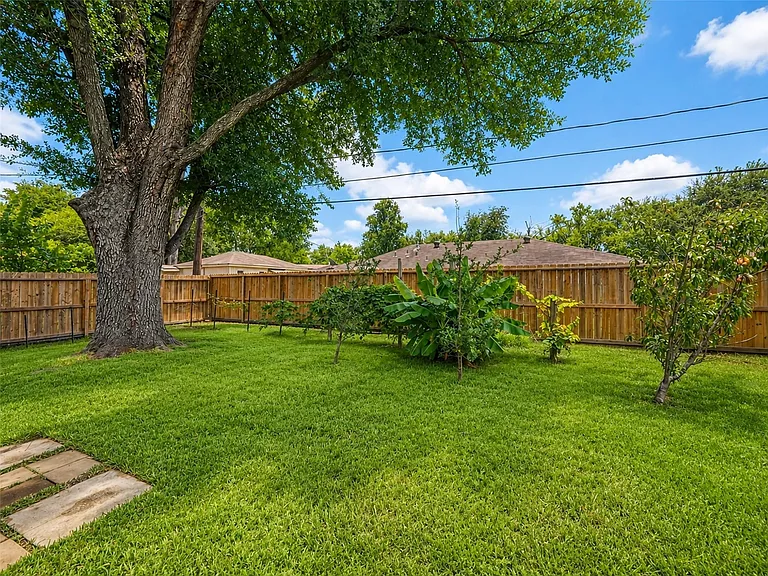 9531 Weatherwood Dr — Photo 31