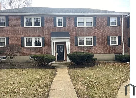926 Massachusetts Ave #5