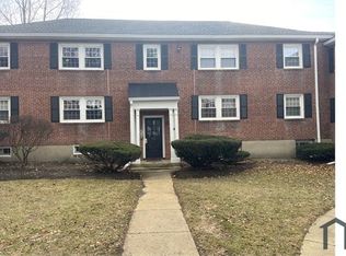 926 Massachusetts Ave APT 5, Arlington, MA 02476