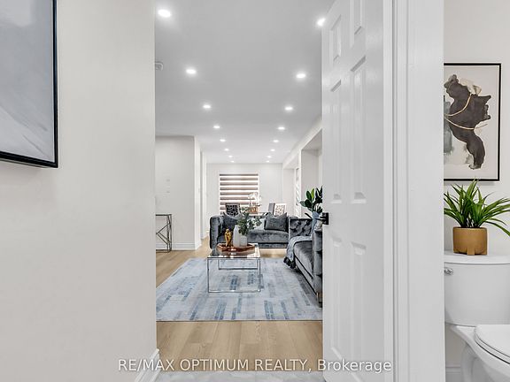 4th image of 9 Ridgefield Ct