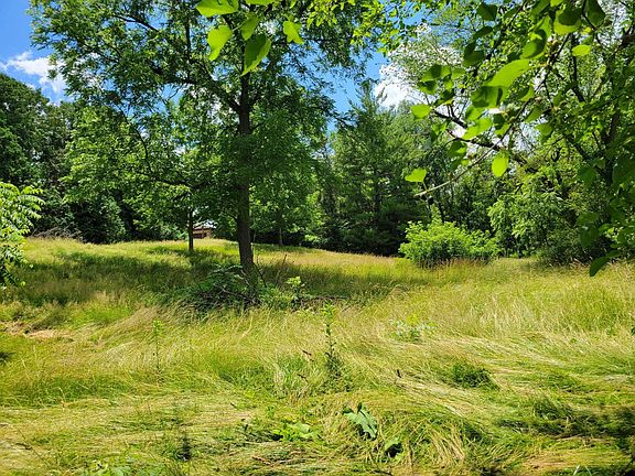 4th image of 0 Peschel St