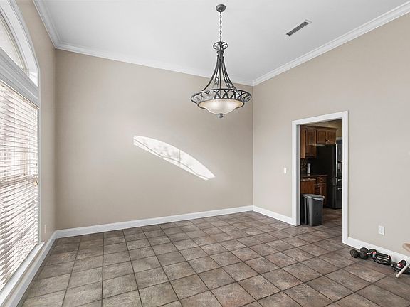 4th image of 506 Westbrook Rd