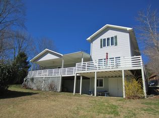 4973 Cove View Rd, Pulaski, VA 24301