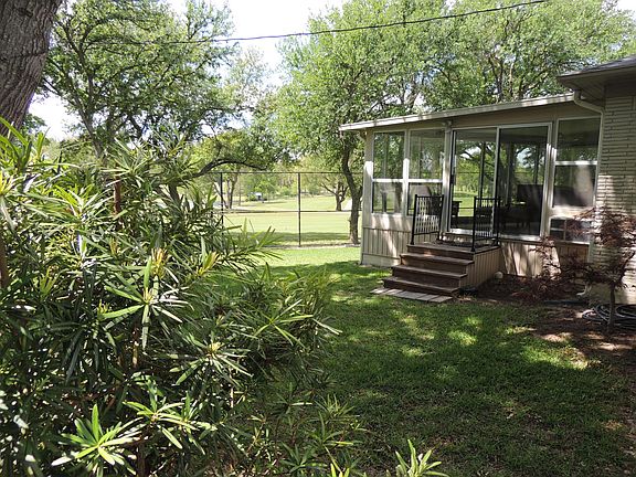 5th image of 6822 La Vista Dr