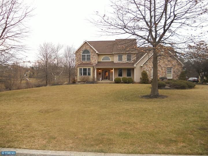 1st image of 104 Memory Ln