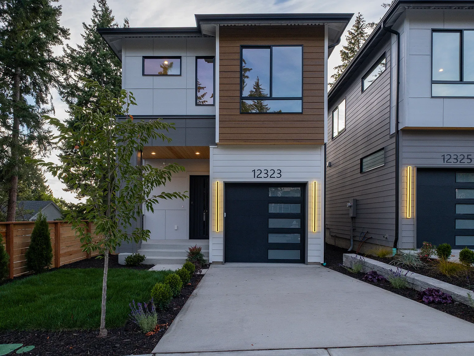 3 bed, 2.5 bath, 1068 sqft, $3,900 — Photo 2