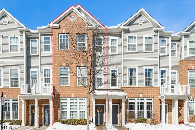 1st image of 75 Wesmont Dr