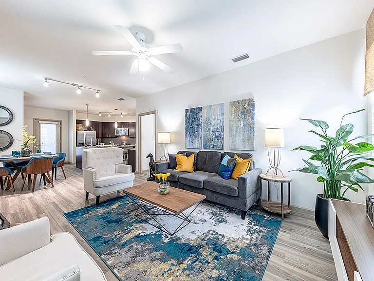 The Hamptons at Palm Beach Gardens Apartments — Photo 4