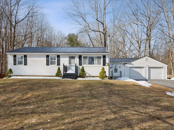 107 Upper Marginal Way, Gray, ME 04039