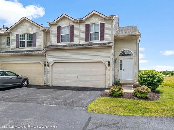 2nd image of 708 Woodbridge Ct