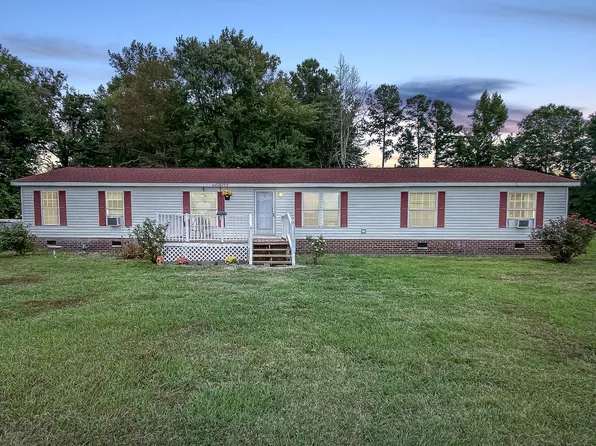 225 N Gregory Road, Shawboro, NC 27973