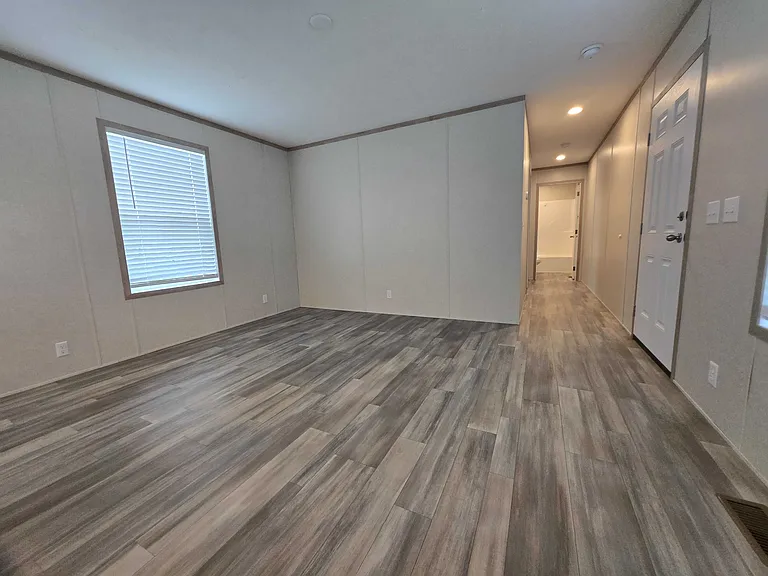 29800 Guilford Cir #107 — Photo 4