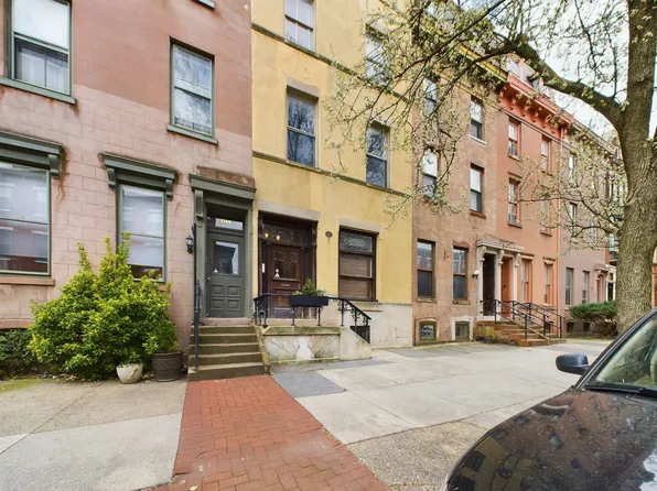 1726 Green St #2, Philadelphia, PA 19130