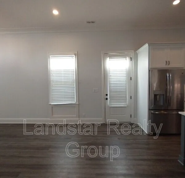 10514 Meeting St #201 — Photo 26