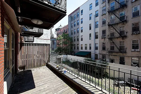 Rented by REAL New York | media 10