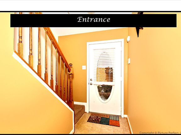 3rd image of 6633 Beach Dr