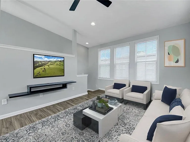 900 Brees Ct NW — Photo 4