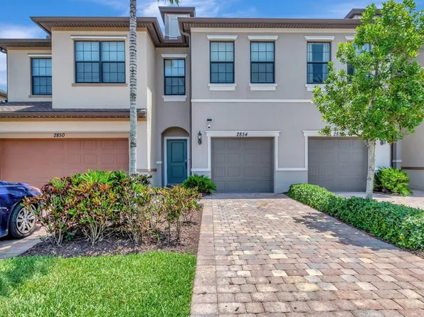 2854 Bard St, Palm Springs, FL 33406