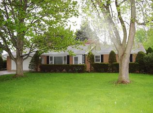 1666 Florence Dr, Sycamore, IL 60178