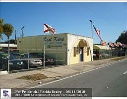 1st image of 908 NE 4th Ave