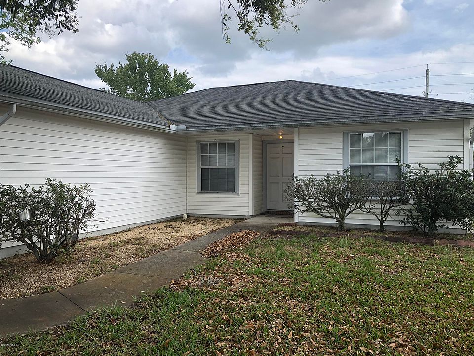 1st image of 2451 Twin Springs Dr N