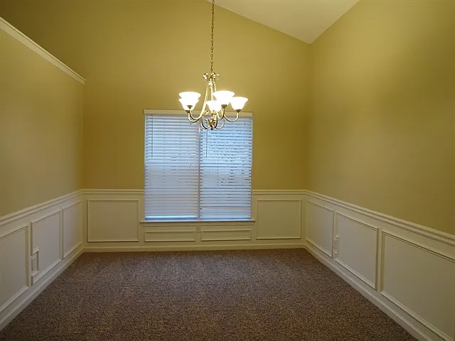 256 Sandstone Dr — Photo 3