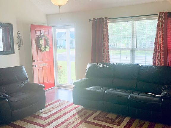 2nd image of 2520 Chalice Dr