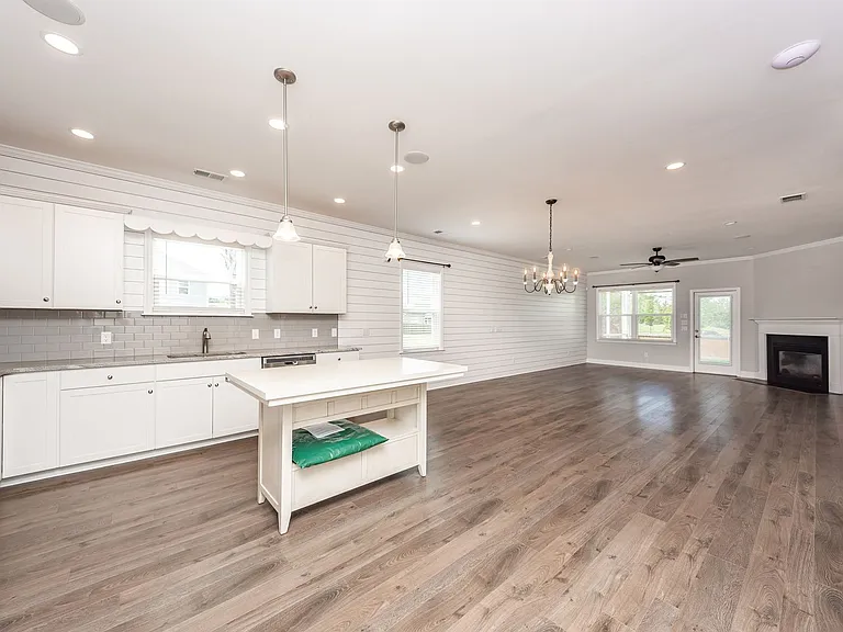 177 Hayworth Rd — Photo 10