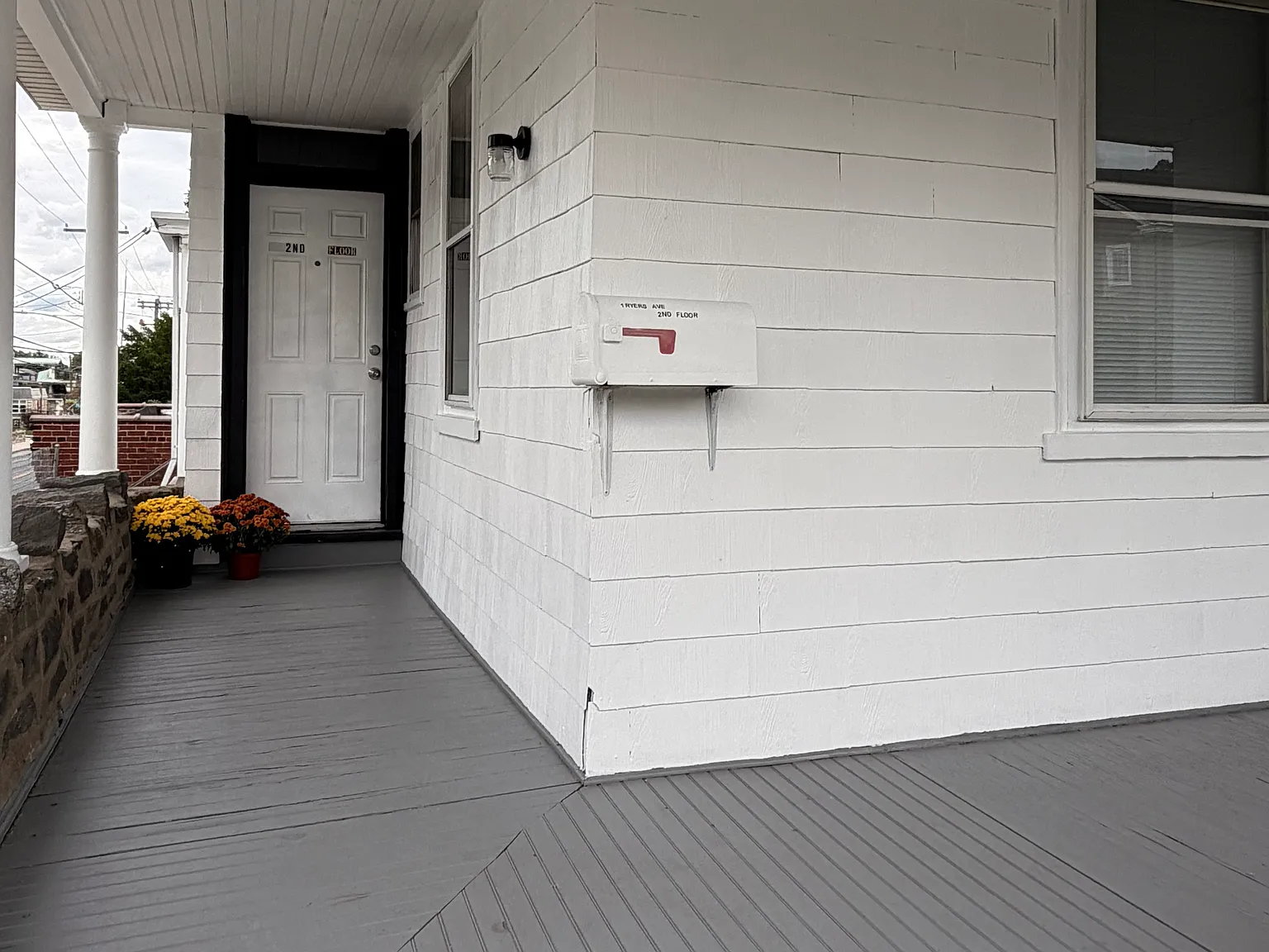 2 bed, 951 sqft, $1,850 — Photo 2