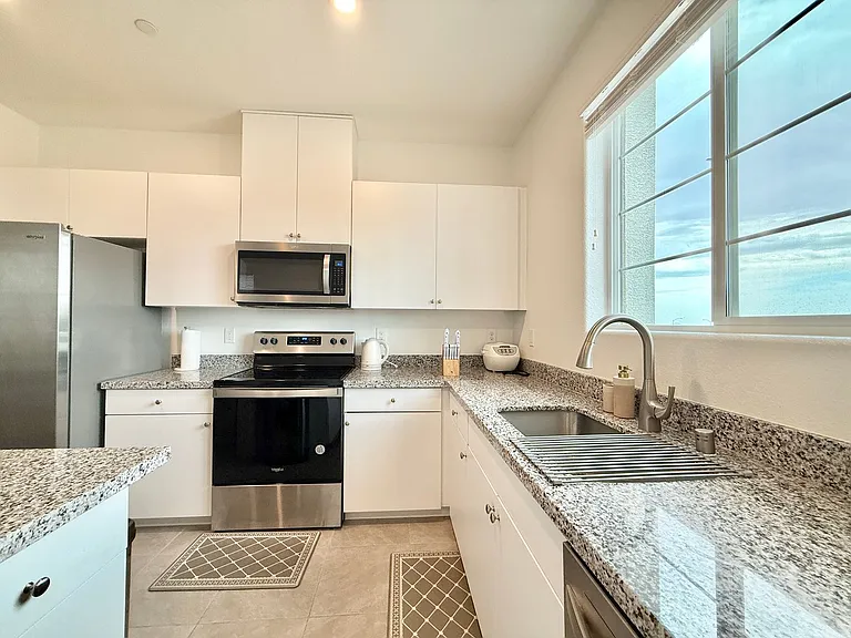 5672 Beguiling Falls St — Photo 22
