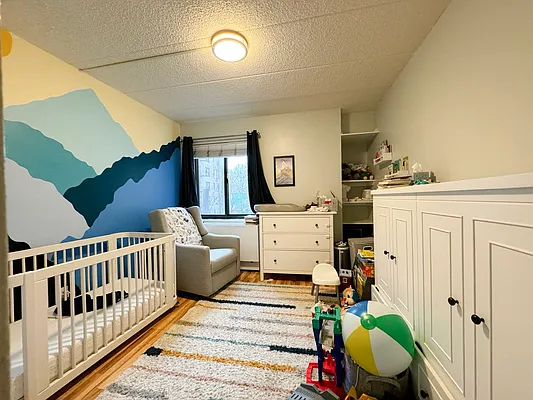 Rented by Pear NYC LLC | media 4