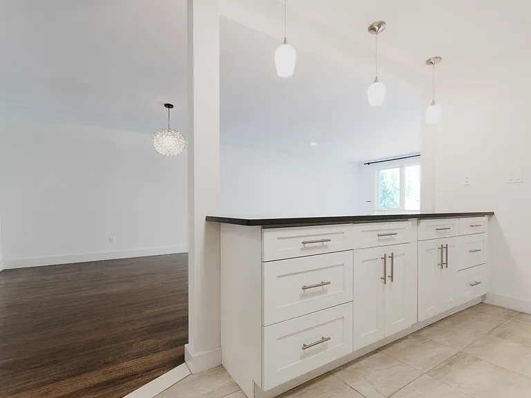576 Henry St #2 — Photo 7