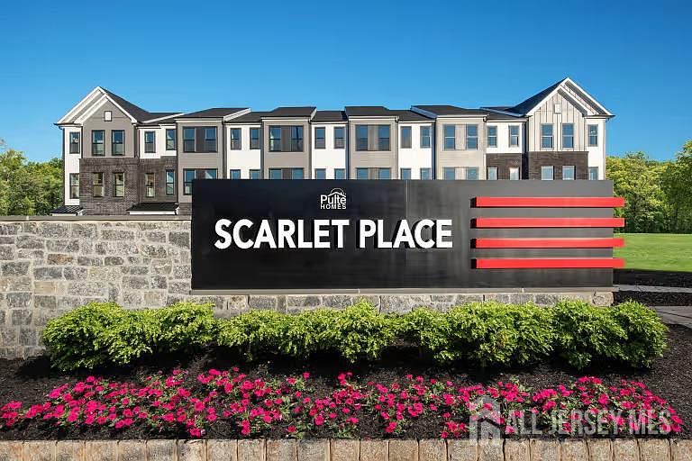 2nd image of 509 Sadie Cir