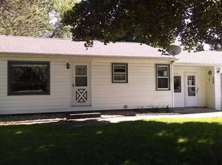 2215 Jackson St, Savanna, IL 61074