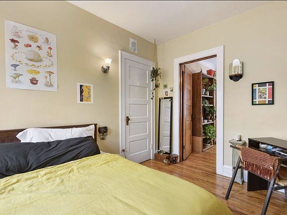 5th image of 3939 37th Ave S