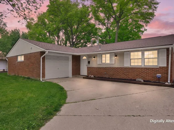 5598 Santiago Dr, Westerville, OH 43081