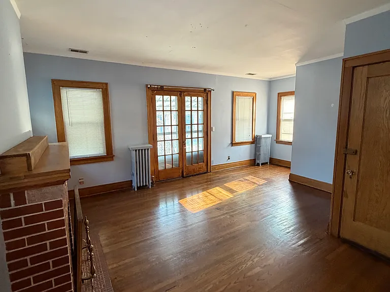 432 Porter Ave #2 — Photo 3
