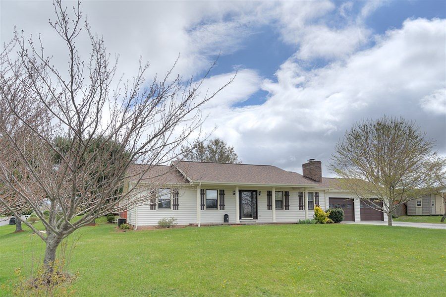 1st image of 4539 Heatherfield Ln