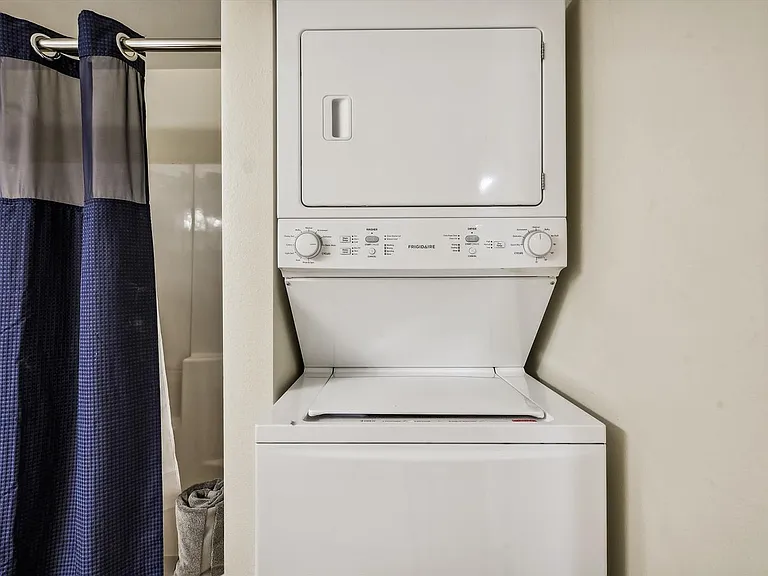 Washer/Dryer