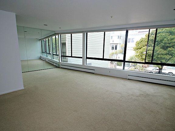 2nd image of 455 Vallejo St #409