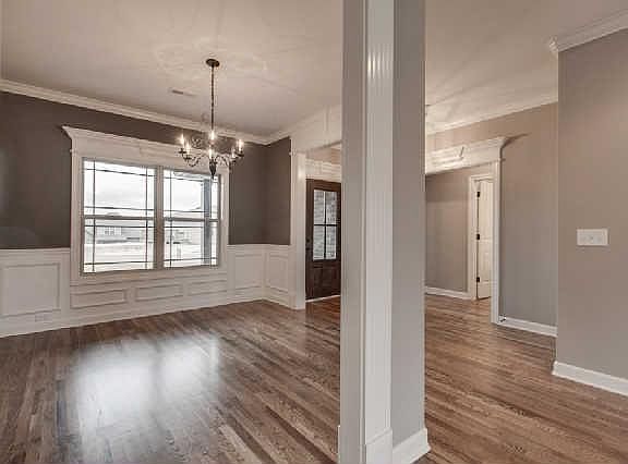 3rd image of 413 Tamarac Dr